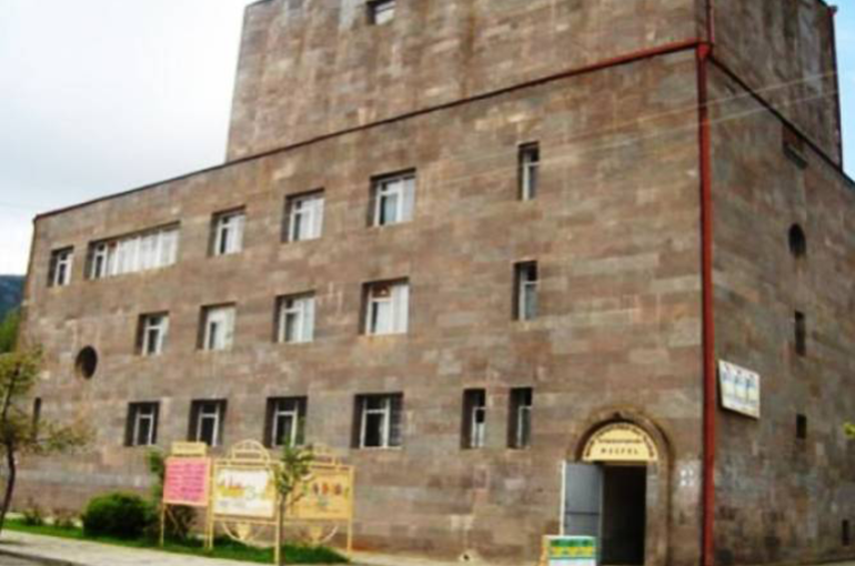 ՀՀ կառավարության որոշմամբ՝ դադարեցվել է Երևանի թատրոնի և կինոյի պետական ինստիտուտի Գորիսի մասնաճյուղի գործունեությունը