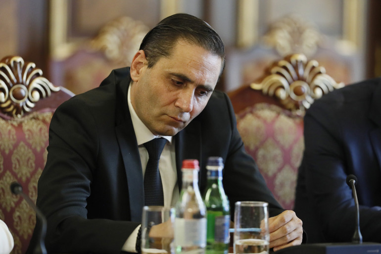 «Ընթանո՞ւմ են արդյոք բանակցություններ Թուրքիայի հետ սահմանները բացելու շուրջ». Արման Աբովյանը իր վերջին հարցումն է ուղարկել ԱԳՆ որպես ԱԺ պատգամավոր «Ընթանո՞ւմ են արդյոք բանակցություններ Թուրքիայի հետ սահմանները բացելու շուրջ». Արման Աբովյանը իր վերջին հարցումն է ուղարկել ԱԳՆ որպես ԱԺ պատգամավոր