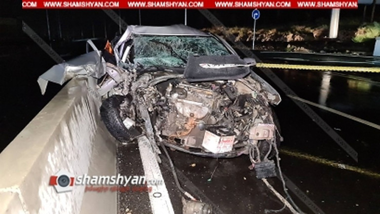 Խոշոր ավտովթար Երևանում․ 25-ամյա վարորդը Opel-ով բախվել է Caterpiller մակնիշի էքսկավատորին․ կա վիրավոր․ shamshyan.com