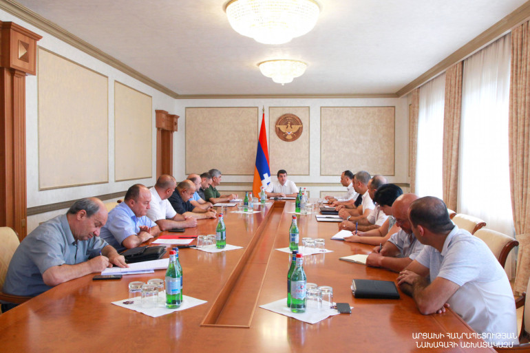 Ստեփանակերտի ջրամատակարարման խնդիրների հարցով Արայիկ Հարությունյանը հրավիրել է ընդլայնված խորհրդակցություն