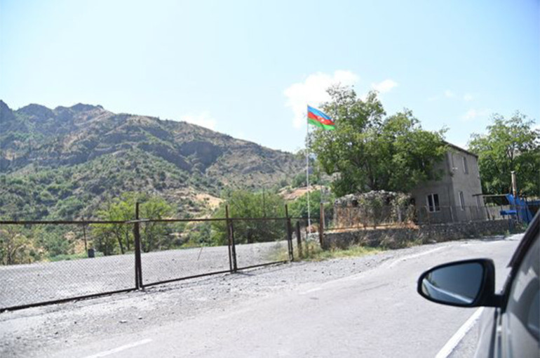 Ադրբեջանի պետական սահմանապահ ծառայությունը հայկական կողմին փոխանցել է տեղեկություն, որ իրենց ուղեկալներից մեկի վրա հարձակում է եղել. ՀՀ ԱԱԾ
