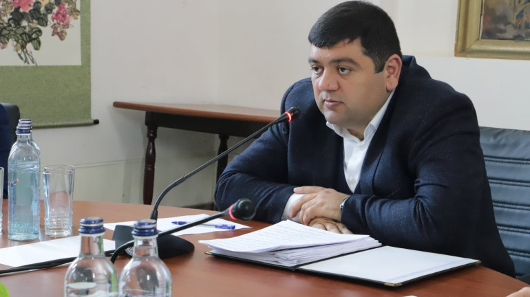 Կապանի գլխավոր խնդիրը անվտանգությունն է․ Գևորգ Փարսյանը կմասնակցի ՏԻՄ ընտրություններին Կապանի գլխավոր խնդիրը անվտանգությունն է․ Գևորգ Փարսյանը կմասնակցի ՏԻՄ ընտրություններին