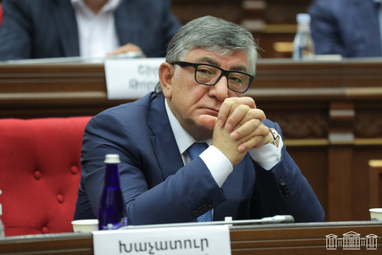 Խաչատուր Սուքիասյանի եղբայրը 50 մլն դրամ գրավի դիմաց ազատ է արձակվել