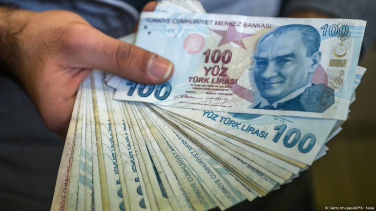 Թուրքական լիրան շարունակում է գահավիժել Թուրքական լիրան շարունակում է գահավիժել