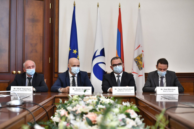 Ֆինանսների նախարարությունում ստորագրվել է «Երևանի ավտոբուսների ծրագիր» վարկային համաձայնագիրը