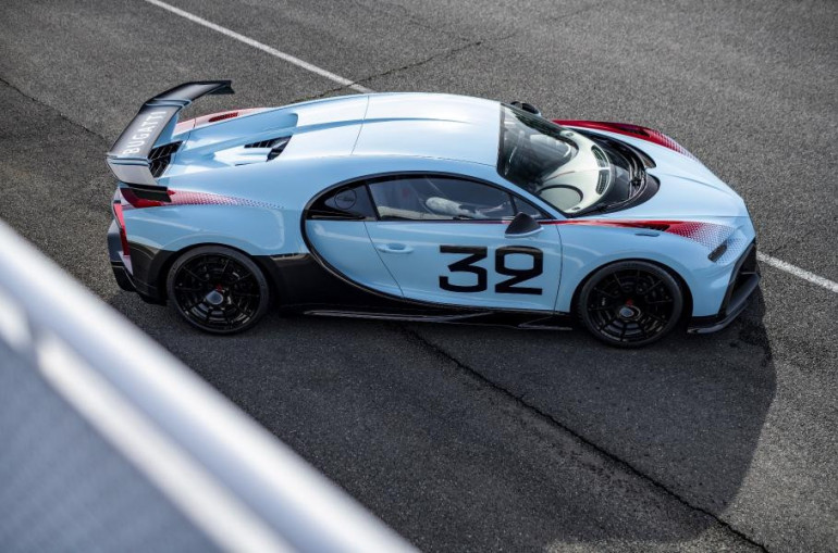 Bugatti-ի եզակի ռետրո-հիպերքարը, քառաշարժիչ Cybertruck-ը և Audi-ի գերհզոր մոդելները. անցնող շաբաթվա նորույթները՝ մեքենաշինական հսկաներից (լուսանկարներ)

 
