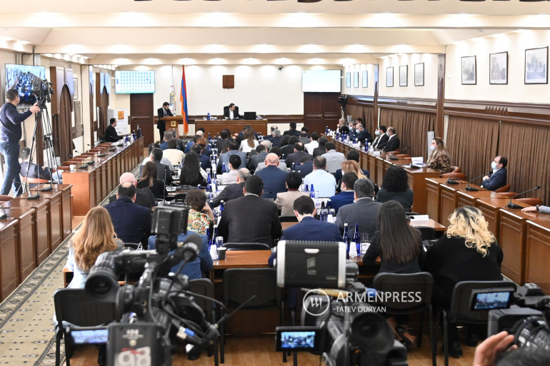 «Իմ քայլը» ավագանու անդամներին շանտաժի է ենթարկել․ իրենց միակ մտավախությունը քաղաքապետի՝ աճող, ՔՊ-ի նվազող վարկանիշն է․ Երևանի ավագանու «Իմ քայլը» խմբակցության անդամ (տեսանյութ) «Իմ քայլը» ավագանու անդամներին շանտաժի է ենթարկել․ իրենց միակ մտավախությունը քաղաքապետի՝ աճող, ՔՊ-ի նվազող վարկանիշն է․ Երևանի ավագանու «Իմ քայլը» խմբակցության անդամ (տեսանյութ)