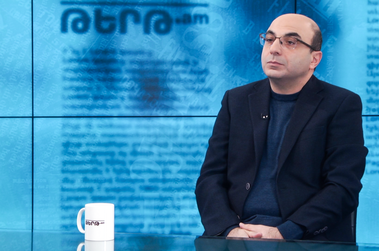 Հաջորդ իշխանության անելիքը ճիշտ ձևակերպելը շատ կարևոր է հաջորդ իշխանության թիմերը կոնսոլիդացնելու համար. քանի սա չի արվել, Նիկոլն ունի պետությունը նոր վթարների ենթարկելու շանսեր. Վահե Հովհաննիսյան Հաջորդ իշխանության անելիքը ճիշտ ձևակերպելը շատ կարևոր է հաջորդ իշխանության թիմերը կոնսոլիդացնելու համար. քանի սա չի արվել, Նիկոլն ունի պետությունը նոր վթարների ենթարկելու շանսեր. Վահե Հովհաննիսյան