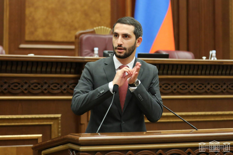 Ասում եք՝ ինչո՞ւ եք բյուջեով մեկնել․ բա ինչո՞վ պետք է մեկնեի, ծրարով փող ստանայի, գնայի տոմս առնեի, գնայի՞․ Ռուբեն Ռուբինյանը՝ Մոսկվայում Թուրքիայի հատուկ ներկայացուցչի հետ հանդիպման մասին (տեսանյութ) Ասում եք՝ ինչո՞ւ եք բյուջեով մեկնել․ բա ինչո՞վ պետք է մեկնեի, ծրարով փող ստանայի, գնայի տոմս առնեի, գնայի՞․ Ռուբեն Ռուբինյանը՝ Մոսկվայում Թուրքիայի հատուկ ներկայացուցչի հետ հանդիպման մասին (տեսանյութ)