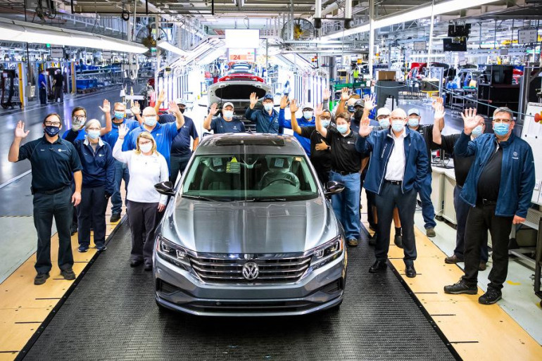 Վերջին Passat-ը. Volkswagen-ը թողարկել է իր հայտնի սեդանի վերջին օրինակը

 