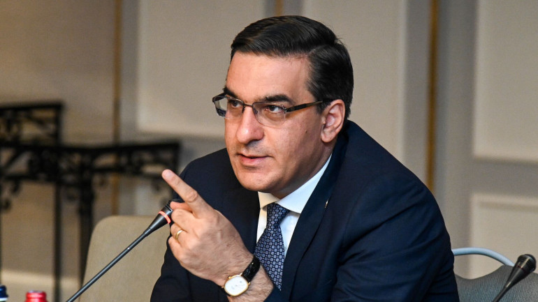 Արման Թաթոյանը հրապարակել է 44-օրյա պատերազմի ժամանակ ադրբեջանցիների մոտից հայտնաբերած քարտեզների լուսանկարներ Արման Թաթոյանը հրապարակել է 44-օրյա պատերազմի ժամանակ ադրբեջանցիների մոտից հայտնաբերած քարտեզների լուսանկարներ