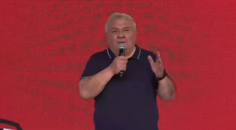 Վազգեն Սարգսյանը մեզ հարցրեց՝ կո՞ղմ եք, որ Արցախը լինի Ադրբեջանի կազմում, պատասխանից երկու ժամ անց Տեր֊Պետրոսյանը հրաժարական տվեց․ հիմա այդ հարցին չեն պատասխանում. Յուրի Խաչատուրով Վազգեն Սարգսյանը մեզ հարցրեց՝ կո՞ղմ եք, որ Արցախը լինի Ադրբեջանի կազմում, պատասխանից երկու ժամ անց Տեր֊Պետրոսյանը հրաժարական տվեց․ հիմա այդ հարցին չեն պատասխանում. Յուրի Խաչատուրով