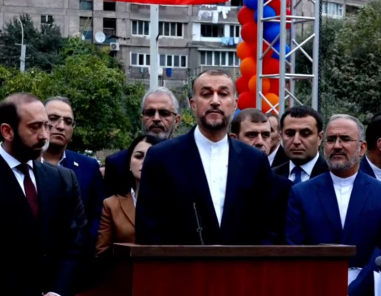 Կեցցե՛ Հայաստանը, կեցցե՛ Իրանը, կեցցե՛ երկու երկրների  բարեկամությունը․ Իրանի արտգործնախարարի ելույթը Կապանում