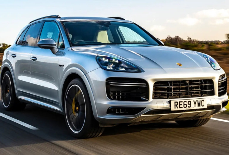 Porsche-ն գաղտնազերծել է նոր Cayenne-ի ինտերիերը (լուսանկարներ)