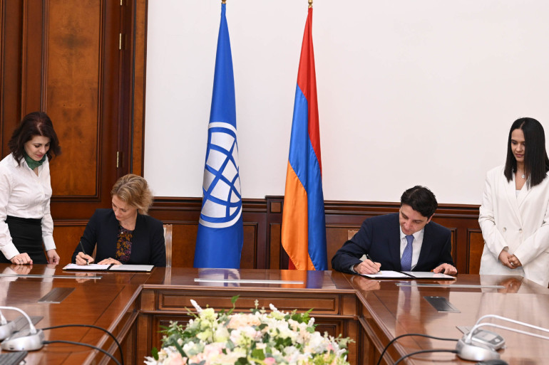 Վերակառուցման և զարգացման միջազգային բանկը 92,300,000 եվրո վարկ կտրամադրի ՀՀ-ին Վերակառուցման և զարգացման միջազգային բանկը 92,300,000 եվրո վարկ կտրամադրի ՀՀ-ին