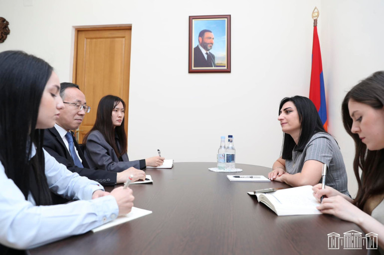 Թագուհի Թովմասյանը ՀՀ-ում Չինաստանի դեսպանին է ներկայացրել Հայաստանի և Արցախի անվտանգային խնդիրները, պատմել Սոթքում տիրող իրավիճակի մասին