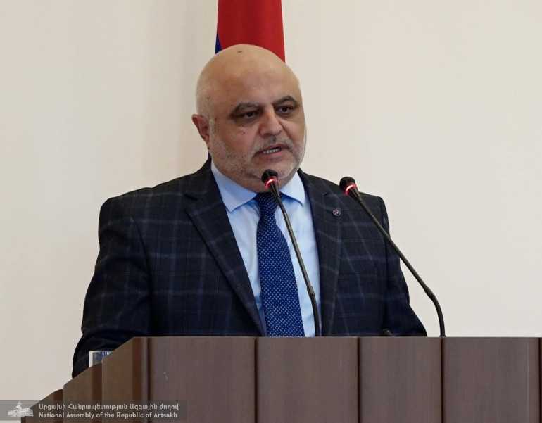 Արցախում «Արտահիվանդանոցային ծառայություններ» ծրագրով Արցախում կատարվել է մոտ 5 միլիարդ դրամի, իսկ «Հիվանդանոցային ծառայություններ» խմբի ծրագրերով ՝ մոտ 3,5 մլդ դրամի սպասարկում