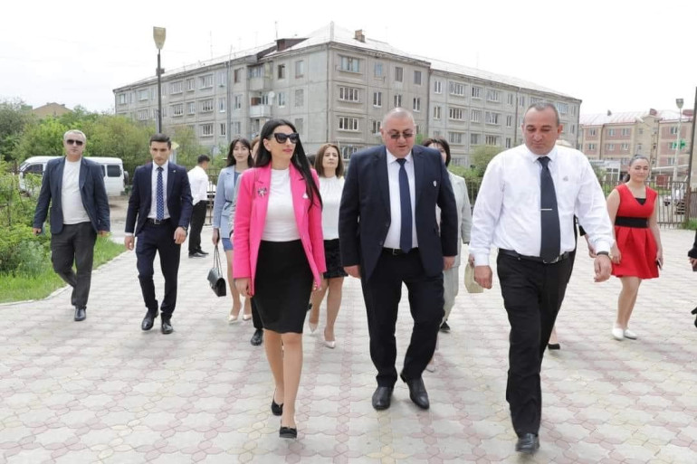Անահիտ Մանասյանը հանդիպել է Խծաբերդ-Հին Թաղեր բնակավայրերի հատվածում գերեվարված զինծառայողների հարազատների հետ