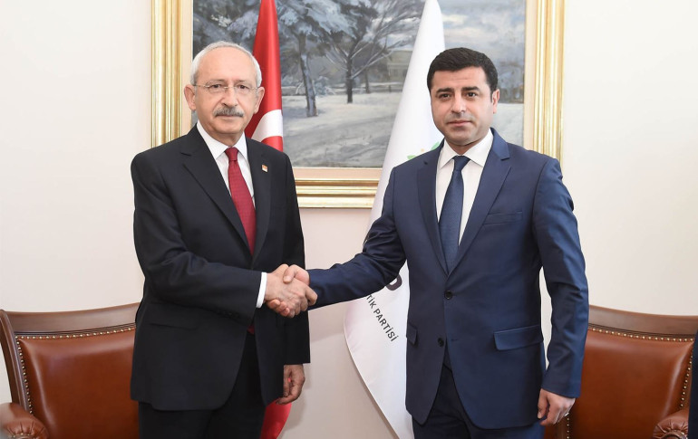 Թուրքիայի քրդամետ կուսակցության առաջնորդը կոչ է արել նախագահի ընտրություններում քվեարկել Քըլըչդարօղլուի օգտին
