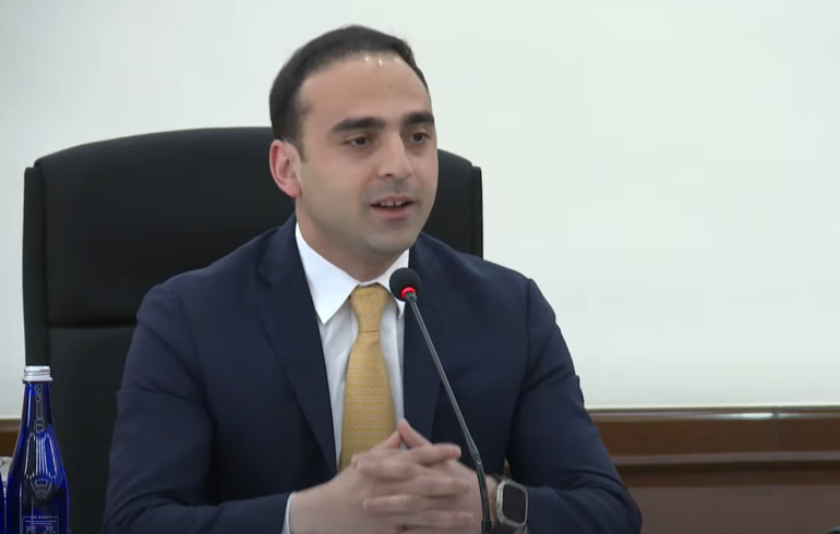 Այսօրվա երեխաները մեր վաղվա հասարակությունն են, վաղվա քաղաքական կյանքը․ դուք եք որոշելու՝ ինչպես ենք մենք ապրելու ապագայում․ Տիգրան Ավինյան