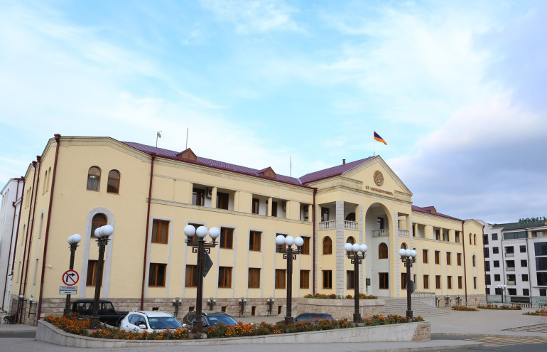 ՌԴ խաղաղապահ զորակազմի ուղեկցությամբ 28 անձինք տեղափոխվել են Արցախից Հայաստան, իսկ 27-ը՝ Հայաստանից Արցախ