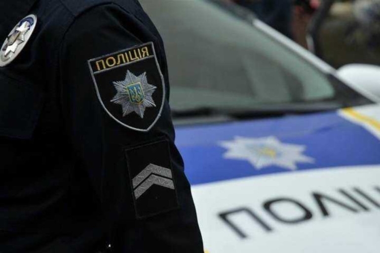 Կիևում տղամարդը փողոցում մոտեցել է ոստիկաններին ու մարիխուանա առաջարկել