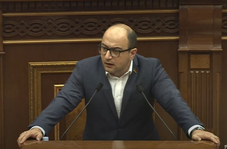 ԱԺ-ում հայտարարությունների ժամ էր (տեսանյութ)