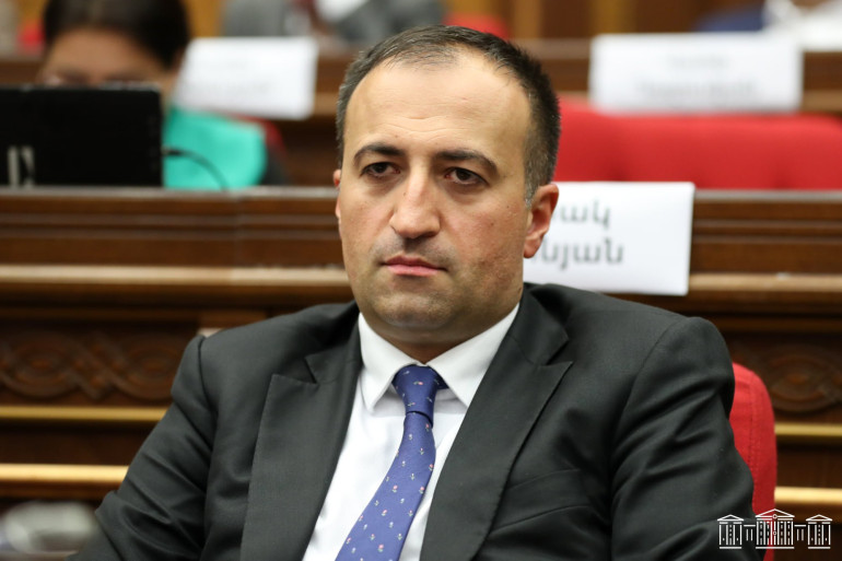 Արսեն Թորոսյանը գնելուց մեկ տարի անց վաճառել է Նոր Հաճնի հողատարածքները. Hetq.am