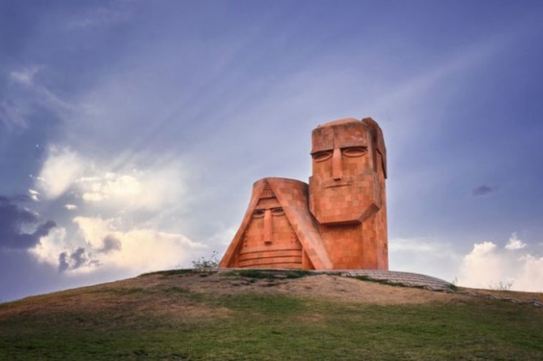 Վաշինգտոնը Լեռնային Ղարաբաղի ներկայացուցիչներին ստիպում է 3-րդ երկրում հանդիպել Ադրբեջանի ներկայացուցիչների հետ. ՌԻԱ «Նովոստի»
