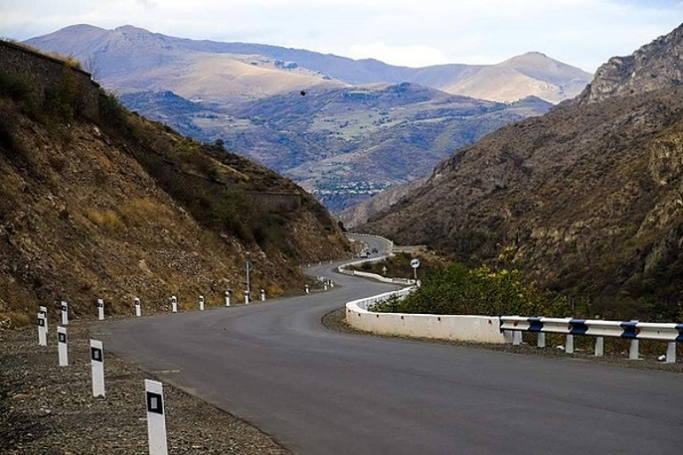 Ալավերդի-Սանահին-Սարահարթ ճանապարհահատվածին գործում են երթևեկության սահմանափակումներ․ Լարսը բաց է