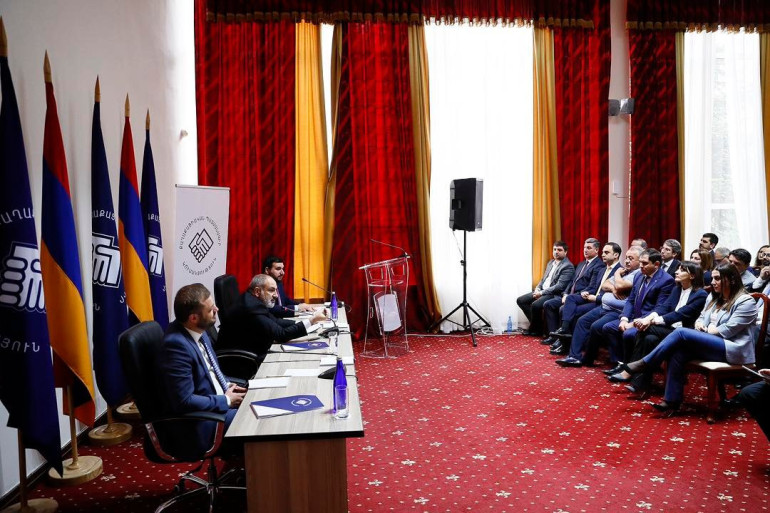 ՔՊ-ի դիլիջանյան հավաքույթն ավարտվել է ծեծկռտուքով․ Armlur.am
