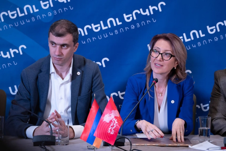 Իմ նախընտրական շտաբը ղեկավարելու է Մեսրոպ Առաքելյանը, սա նշանակում է՝ դատապարտված ենք հաղթանակի․ Մանե Թանդիլյան Իմ նախընտրական շտաբը ղեկավարելու է Մեսրոպ Առաքելյանը, սա նշանակում է՝ դատապարտված ենք հաղթանակի․ Մանե Թանդիլյան