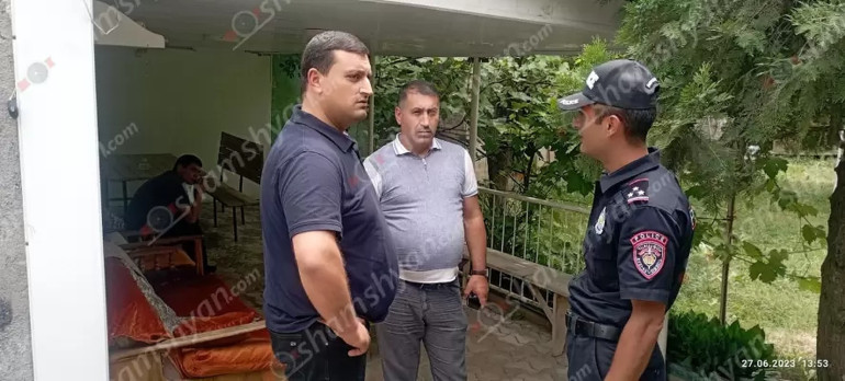 Ինքնասպանություն՝ Կոտայքում, գյուղերից մեկում, սեփականի տանը մետաղալարով կախված վիճակում հայտնաբերվել է 41-ամյա տղամարդու դի․ Shamshyan.com