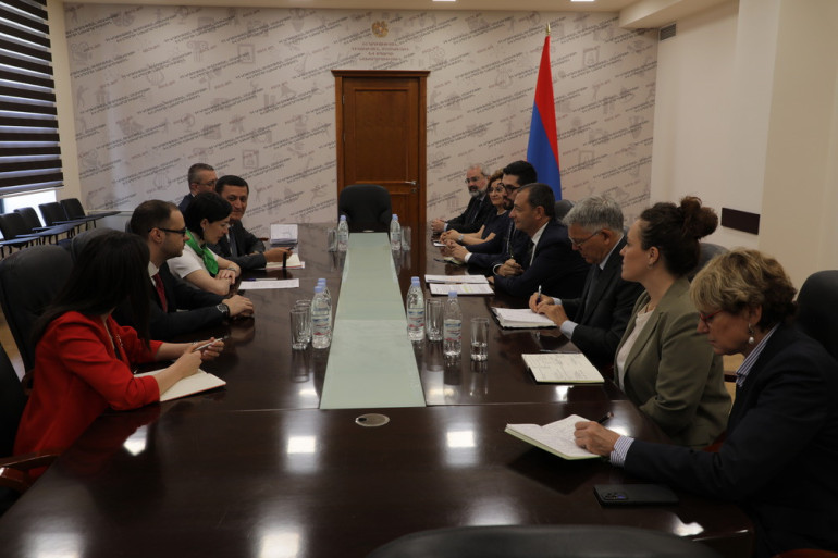 Ժաննա Անդրեասյանն ու ՀՀ-ում Իտալիայի դեսպանը քննարկել են հայ-իտալական մշակութային կապերի զարգացման հեռանկարները