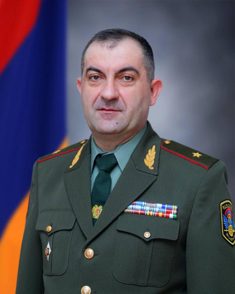 ԳՇ պետն այսօրվանից գեներալ-լեյտենանտ է. կոչումներ են շնորհվել նաև այլ զինվորականների