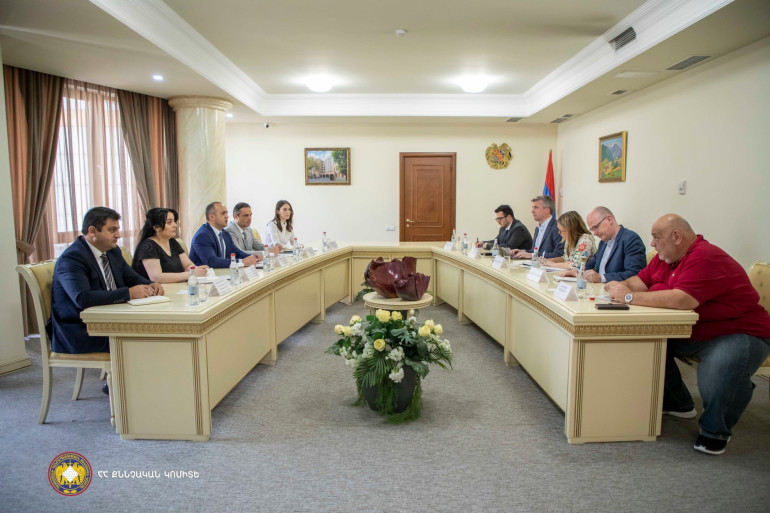 Քննարկվել են ՀՀ Քննչական կոմիտեում հանցագործությունների տվյալների թվային շտեմարան ներդնելու մեխանիզմները (լուսանկարներ)