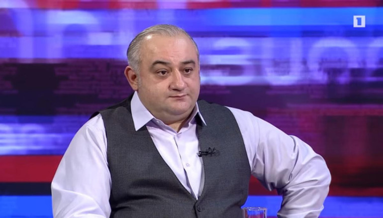 Իջնում, ասում եմ` զգույշ քշի, նստում` շարունակում եմ. Պետրոս Ղազարյանն` իր մասնակցությամբ վթարի վերաբերյալ