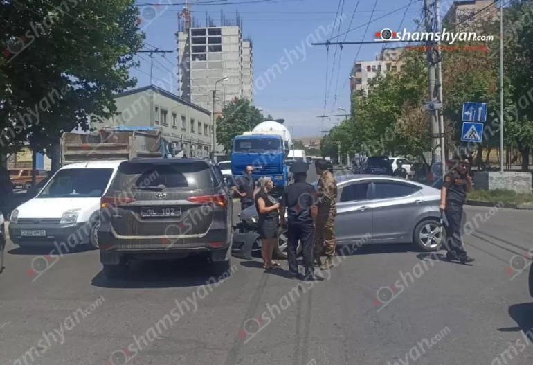 Վթարի են ենթարկվել Սուրեն Պապիկյանին ուղեկցող անվտանգության աշխատակիցները․ Shamshyan.com
