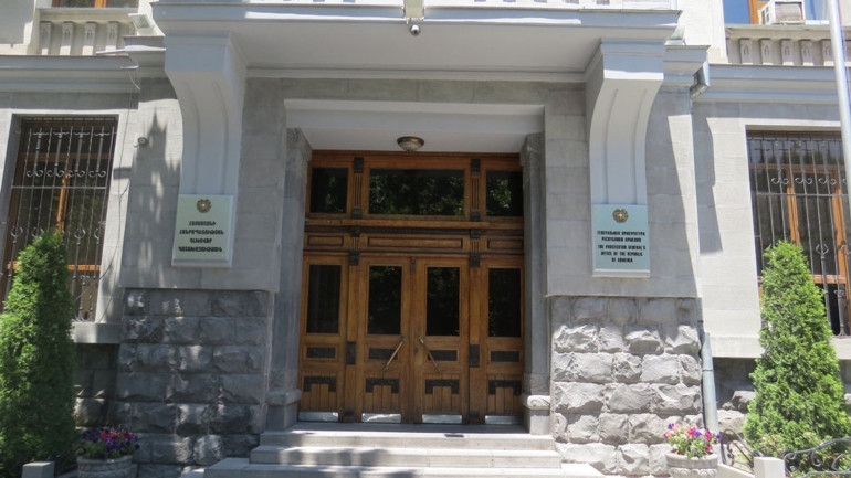 Կոտայքում և Արմավիրում 2 դատախազ ազատվել են պաշտոնից