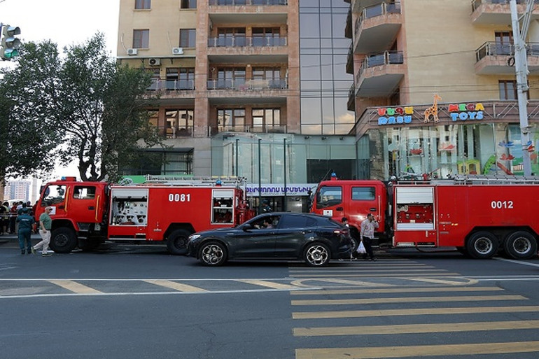 Հրդեհ՝ Սայաթ-Նովա պողոտայի շենքերից մեկում