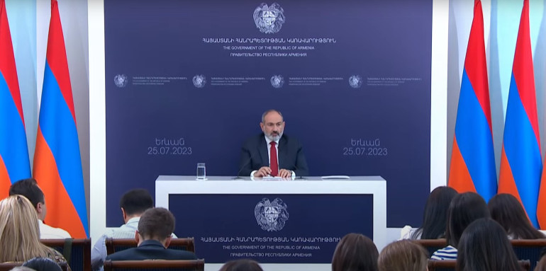 Մեկ մեղադրում են հողեր հանձնելու, մեկ չհանձնելու մեջ, դրա համար եմ ես մինչև հիմա վարչապետ. Փաշինյան