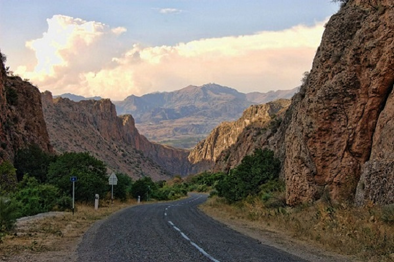 Ալավերդի-Սանահին-Սարահարթ ճանապարհահատվածին գործում են երթևեկության սահմանափակումներ