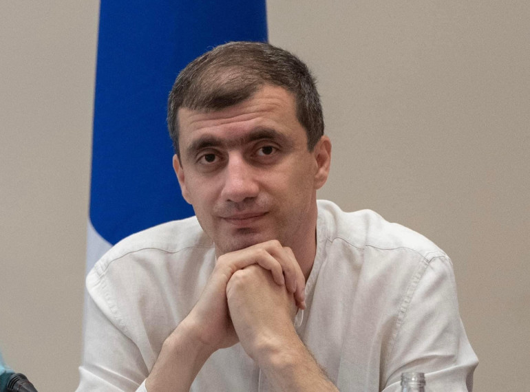 Ինչո՞ւ «Նատալի ֆարմ» ՍՊԸ-ում արձանագրված 1 մլրդ դրամի խախտումը 1,5 տարի որևէ ընթացք չի ստացել. ՊՎԾ-ից պարզաբանում են, Առողջապահության նախարարությունից ասում են, որ տեղյակ չեն Ինչո՞ւ «Նատալի ֆարմ» ՍՊԸ-ում արձանագրված 1 մլրդ դրամի խախտումը 1,5 տարի որևէ ընթացք չի ստացել. ՊՎԾ-ից պարզաբանում են, Առողջապահության նախարարությունից ասում են, որ տեղյակ չեն
