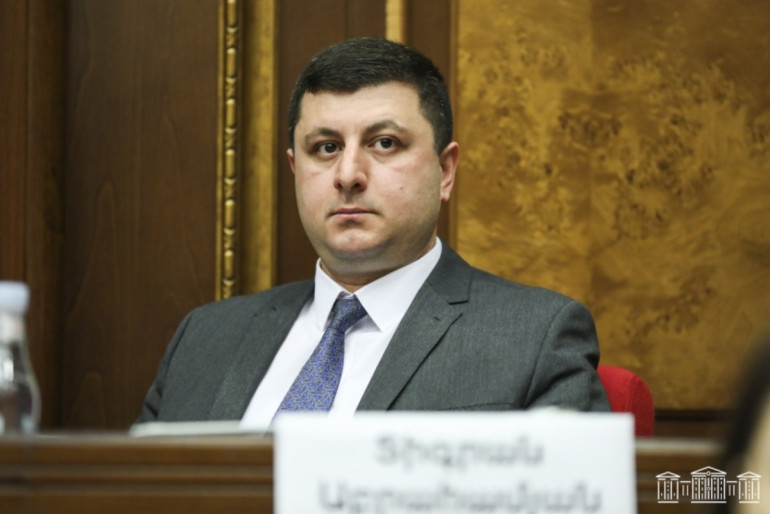 Դավիթ Իշխանյանը վտանգավոր պաշտոն է ստանձնել․ մի կողմից Արցախում ծայրահեղ ծանր իրավիճակ է, մյուս կողմից` պետական կառավարման համակարգը կոլապսի շեմին է․ Տիգրան Աբրահամյան
