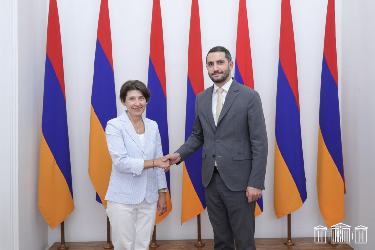 Ռուբեն Ռուբինյանը ՀՀ-ում Էստոնիայի դեսպան Ռինա Կալյուրանդիի հետ քննարկել է տարածաշրջանային զարգացումներին վերաբերող հարցեր