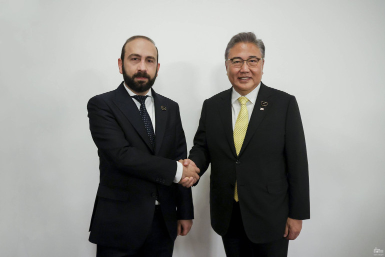 Արարատ Միրզոյանը Կորեայի ԱԳ նախարարին ներկայացրել է ԼՂ-ում ահագնացող հումանիտար ճգնաժամի մանրամասները