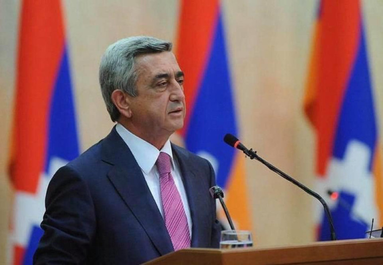 Ելքը իրավիճակից առաջին հերթին ապազգային իշխանություններին հեռացնելն է և ծանր, բայց ոչ անհուսալի այս իրավիճակում հայ ժողովրդի միասնական ջանքերով Հայրենիքի արժանապատիվ պաշտպանությունը․ Սերժ Սարգսյան