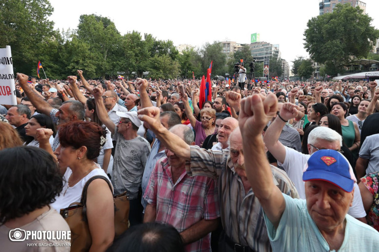 «SOS Արցախ»․ հանրահավաք Ազատության հրապարակում (տեսանյութ)