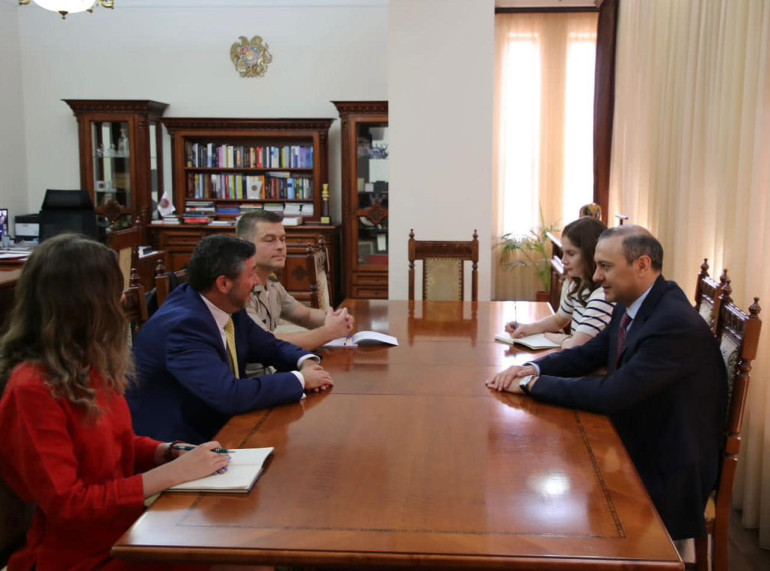 Արմեն Գրիգորյանը ՀՀ-ում Լիտվայի դեսպանին է ներկայացրել հայ-ադրբեջանական սահմանին տիրող իրավիճակի վերջին սրացումները