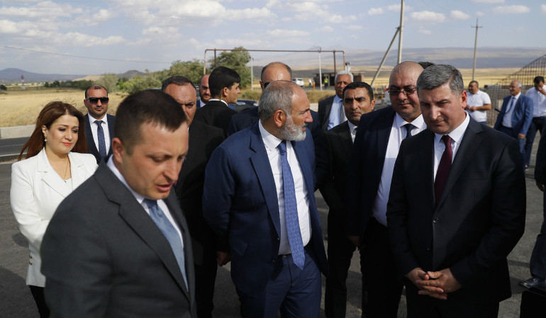 Այսքան գովազդեցինք, մուտքը տոմսով դարձրեք, որ համայնքը եկամուտ ունենա. Նիկոլ Փաշինյանն այցելել է հացի թանգարան (տեսանյութ)